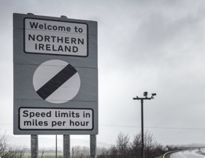 Ireland-border-600x462