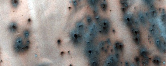 the-creation-of-fans-around-dunes-may-help-scientists-understand-seasonal-changes-on-mars